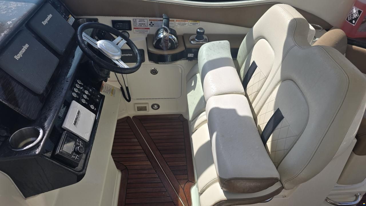 Sea Ray 320 sundancer