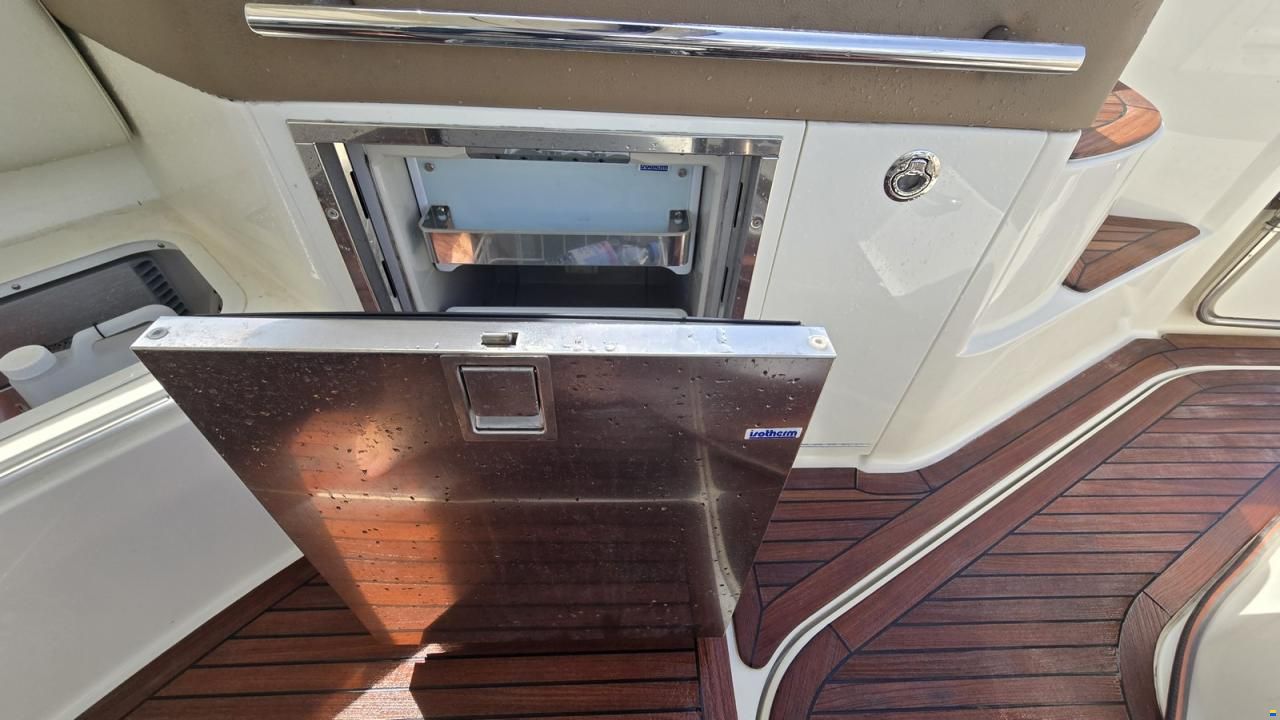 Sea Ray 320 sundancer