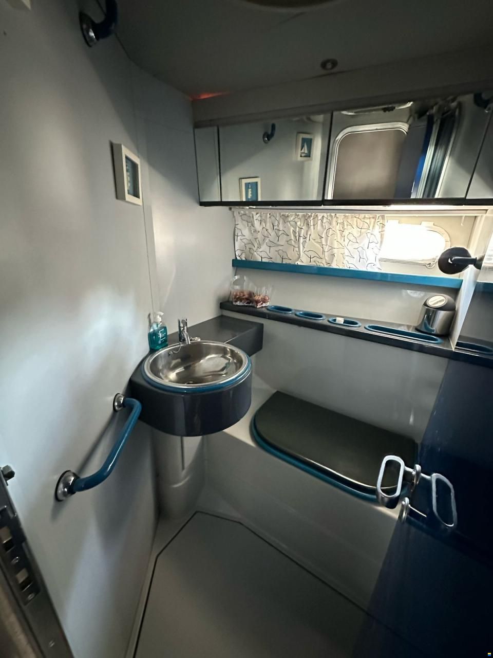 Ferretti Altura 49