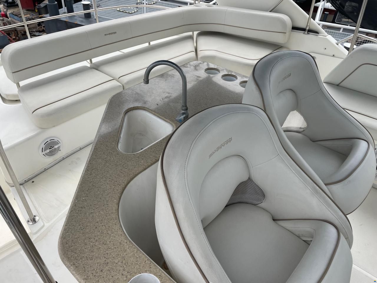 Silverton 43 Sport Bridge