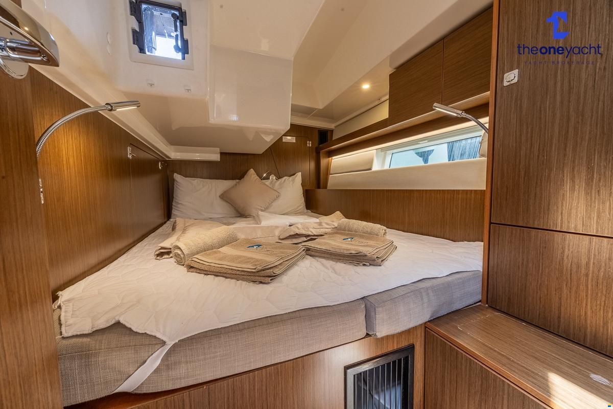 Bavaria C45 Style