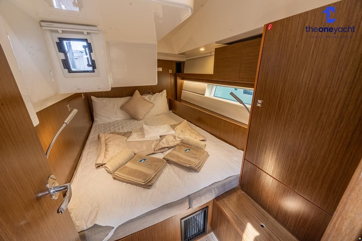 Bavaria C45 Style