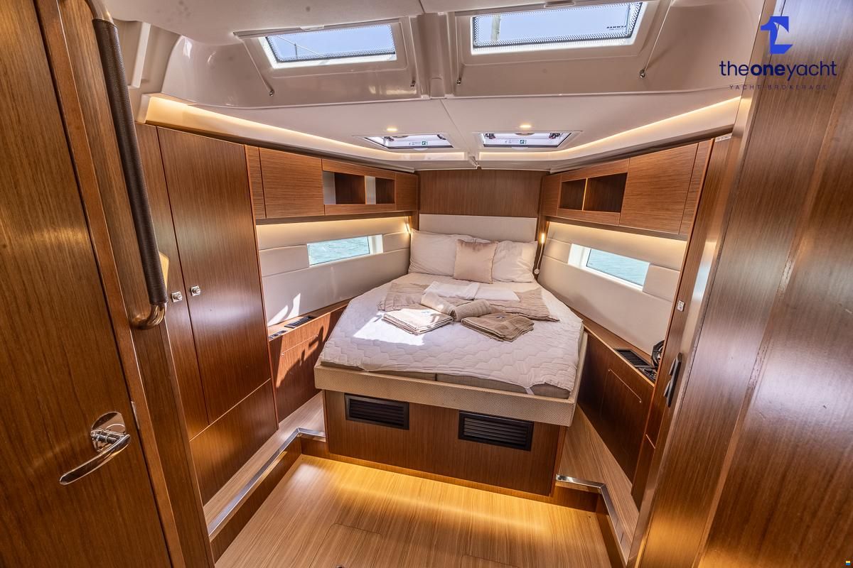 Bavaria C45 Style