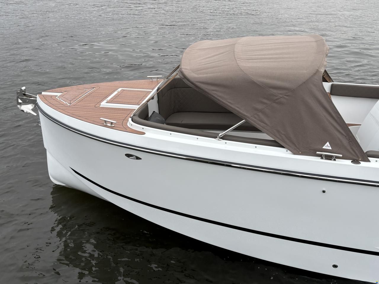 Maxima 740 Tender