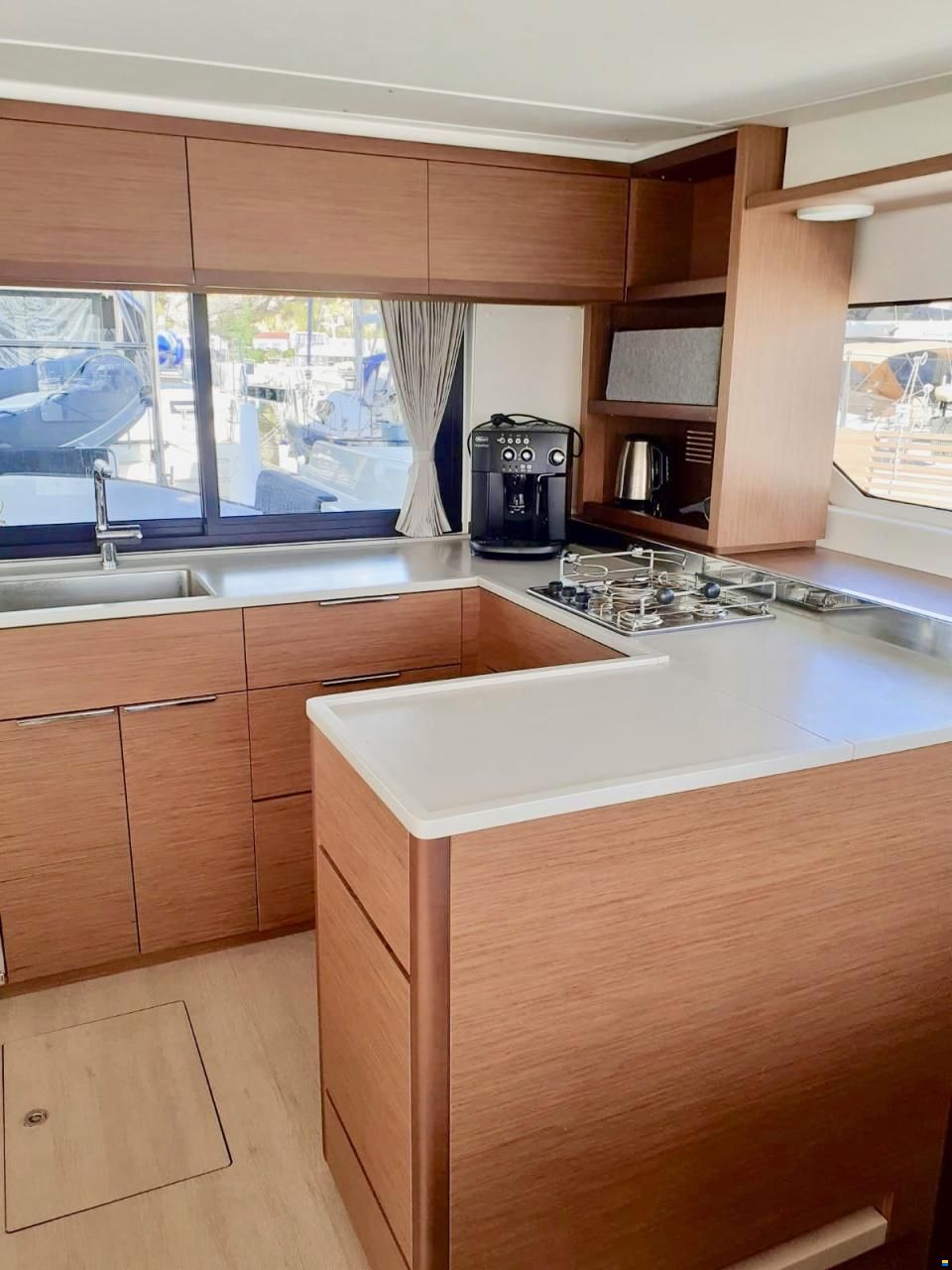 Lagoon 46