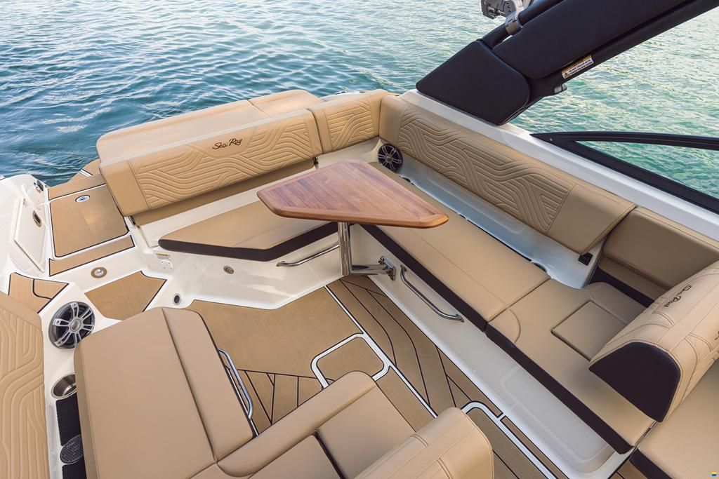 Sea Ray SDX 250 SURF