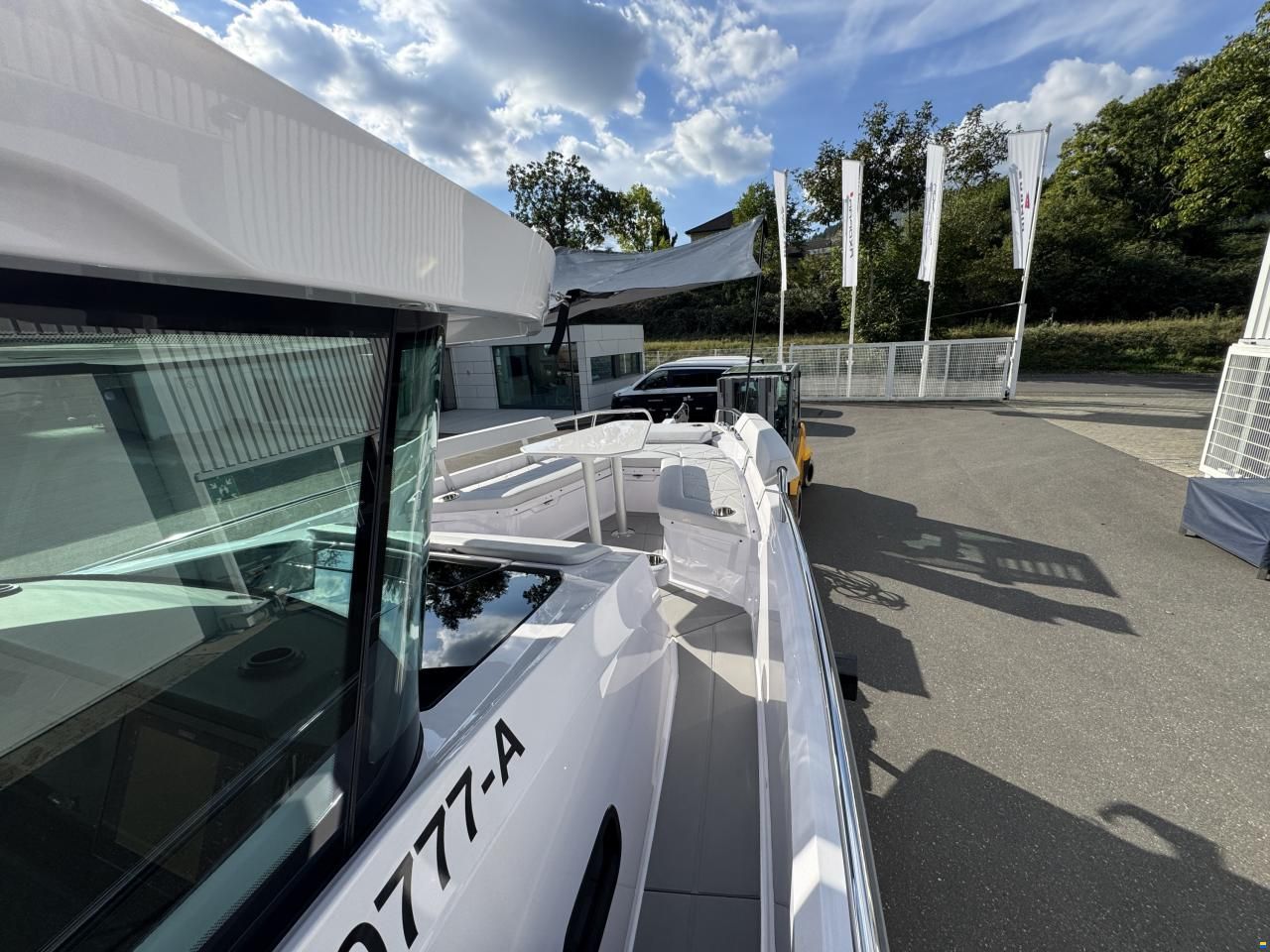 Axopar 29 Cross Cabin