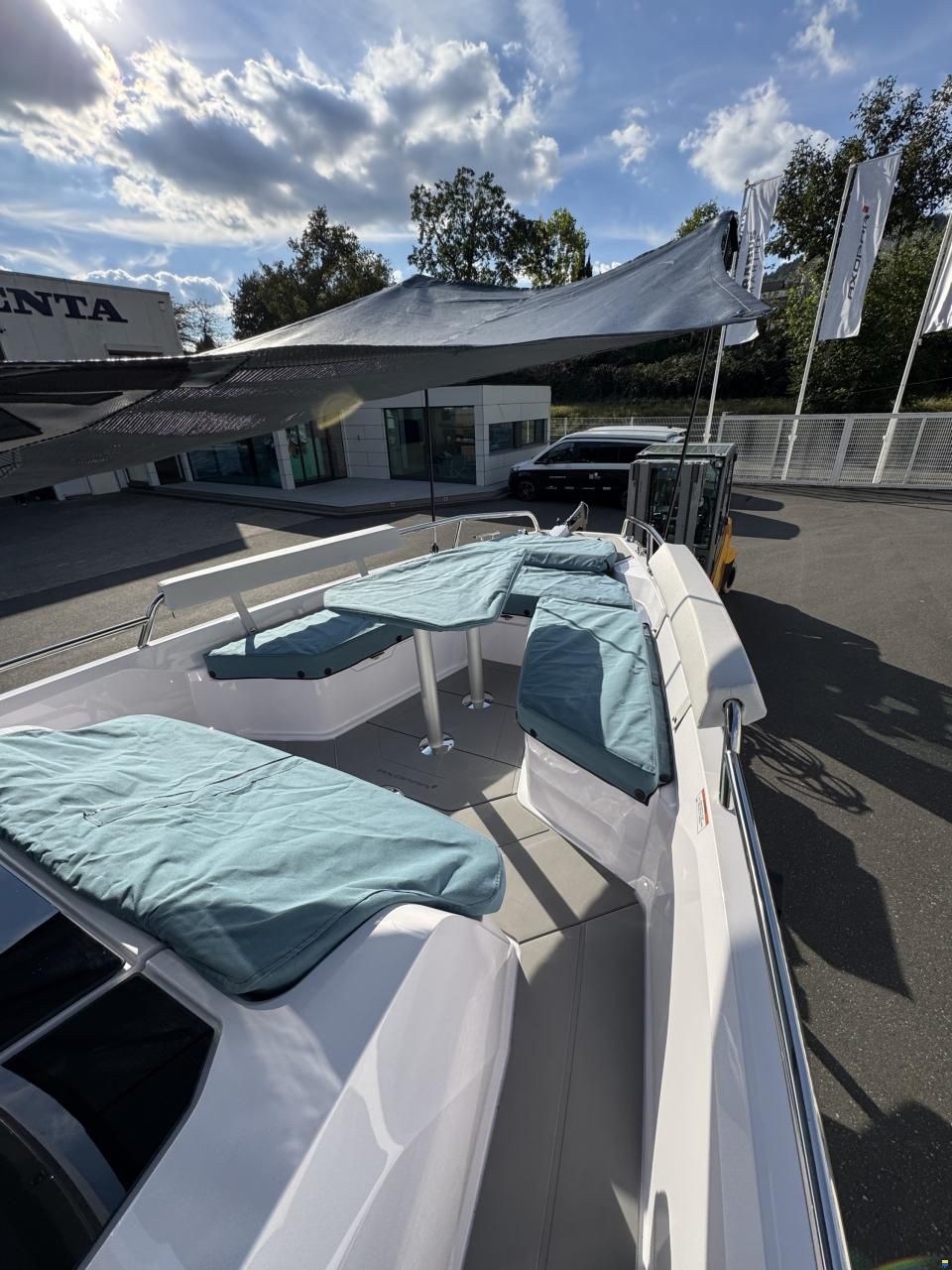 Axopar 29 Cross Cabin