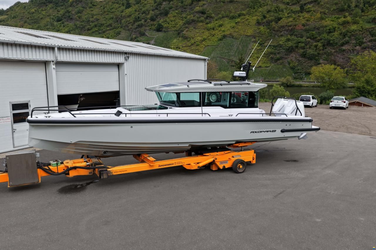 Axopar 37 Cross Cabin - U-Sofa