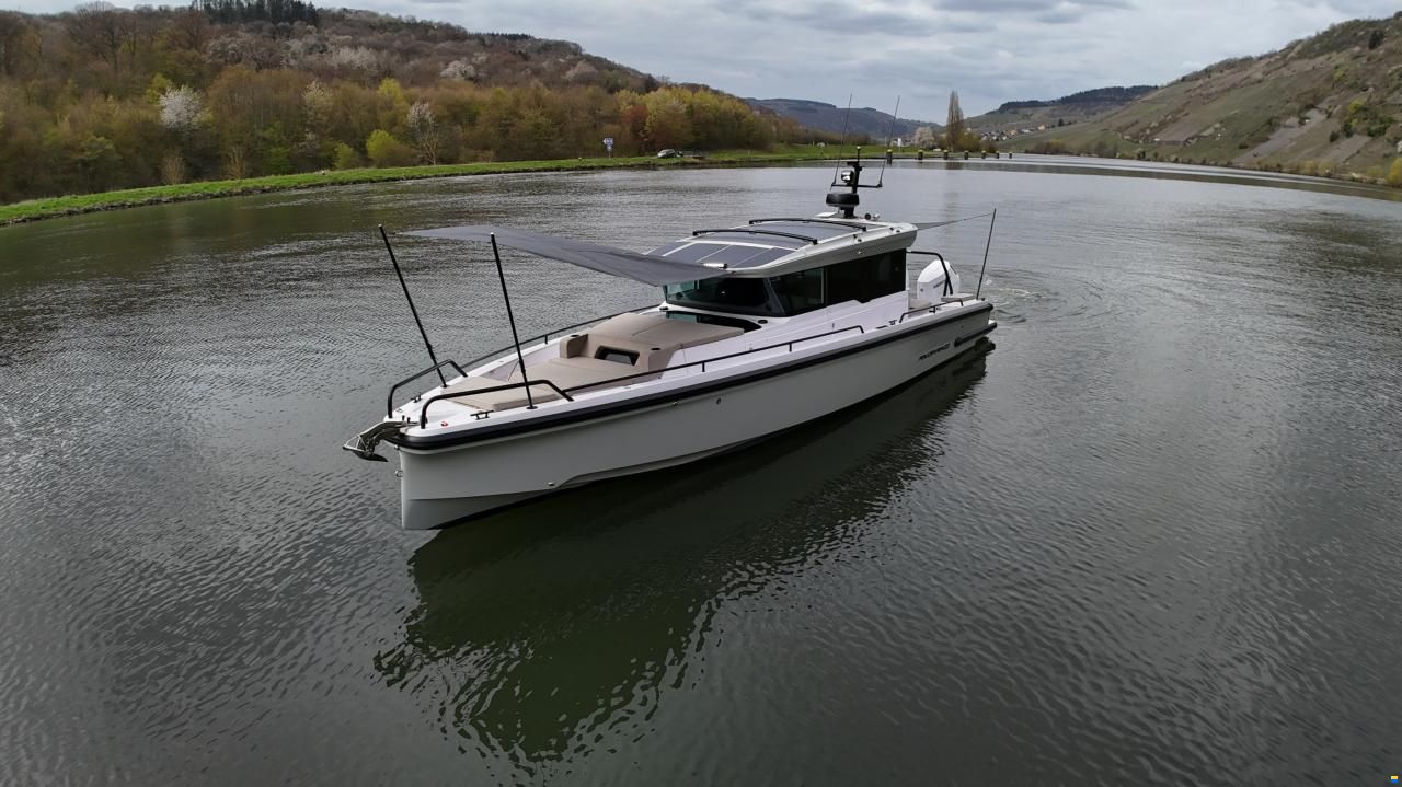 Axopar 37 Cross Cabin - U-Sofa