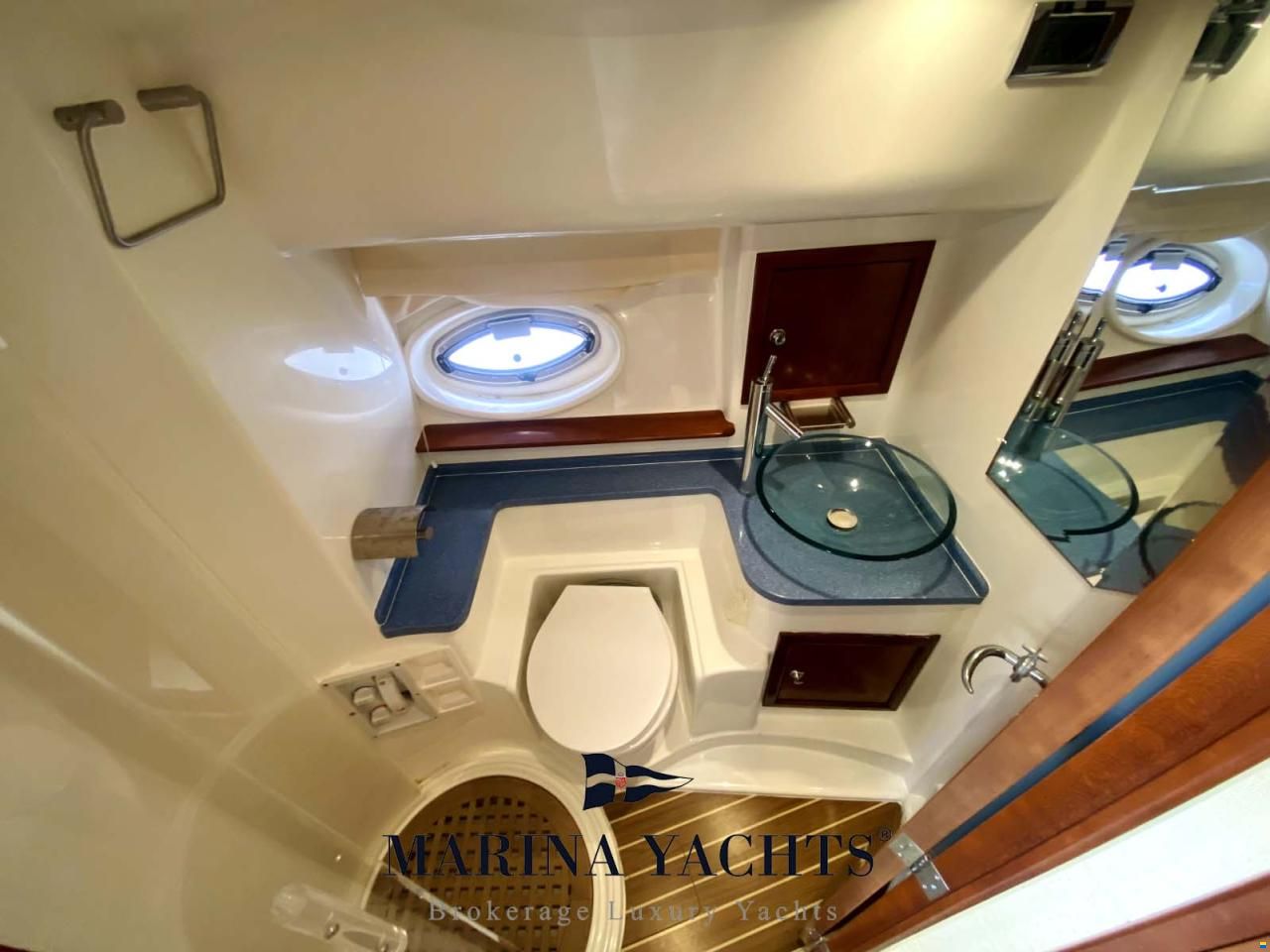 Platinum Yachts 40