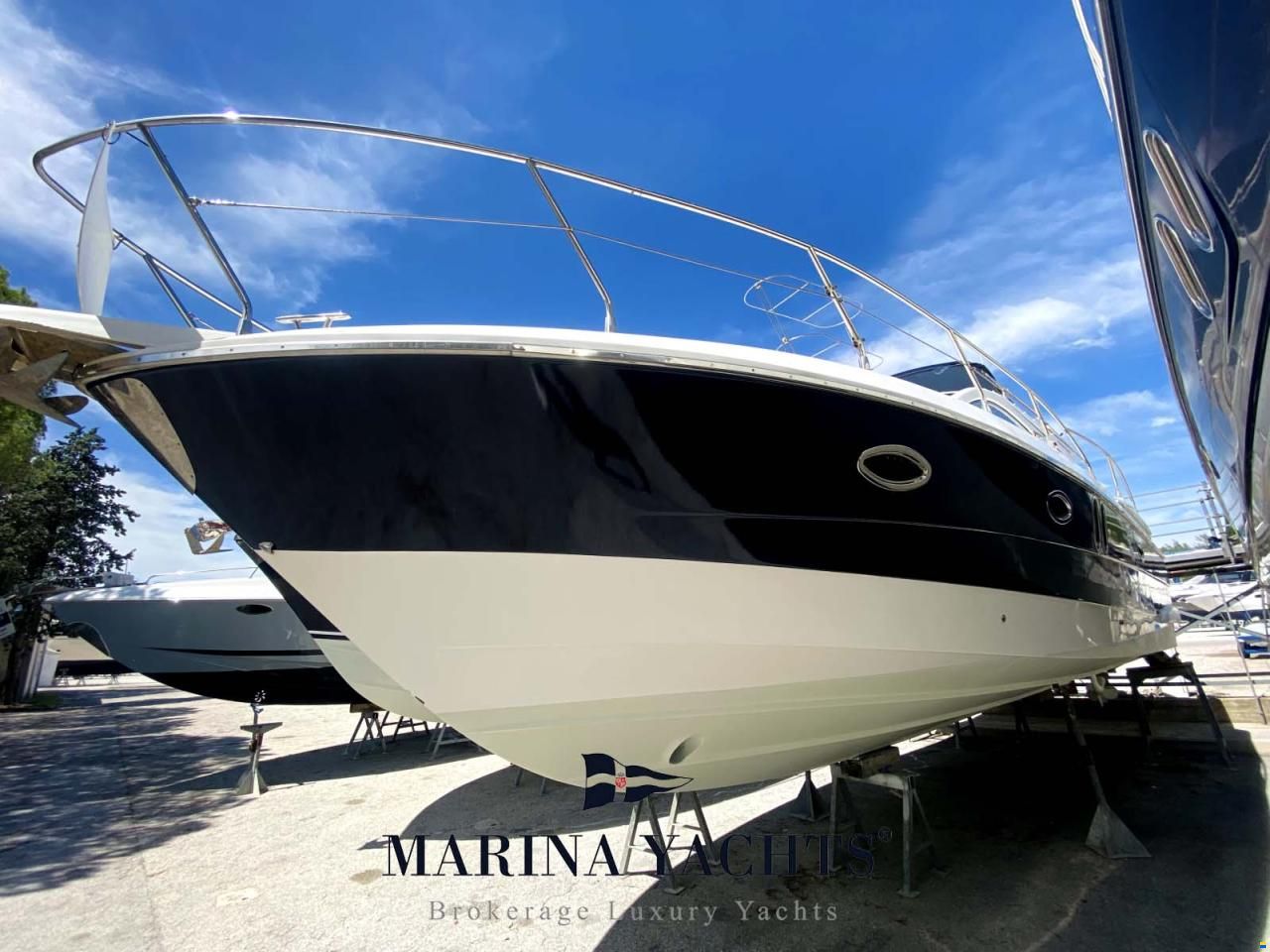 Platinum Yachts 40