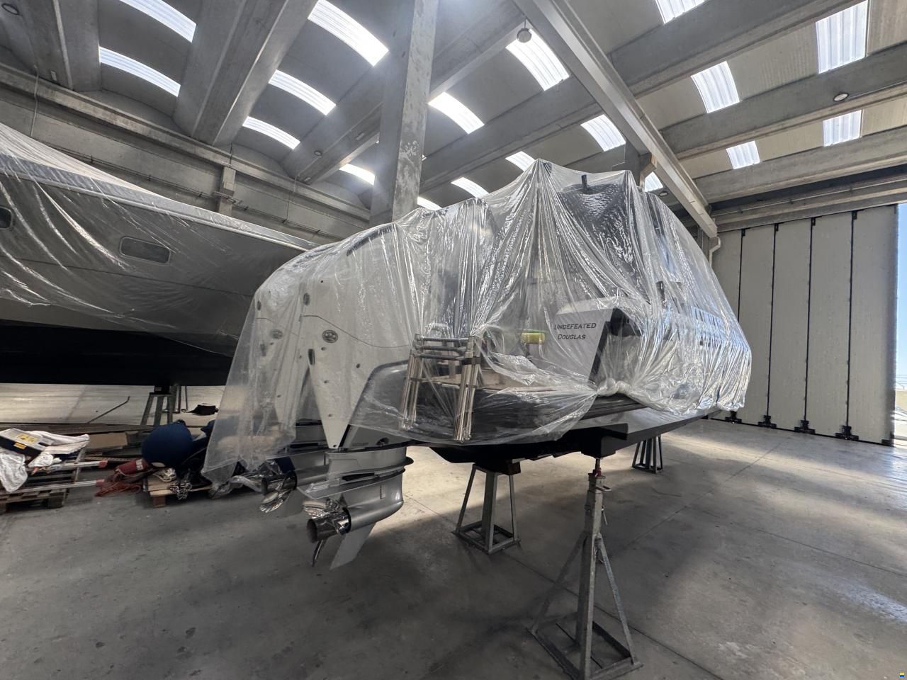 Axopar 37 Sun-Top - Lifting Points