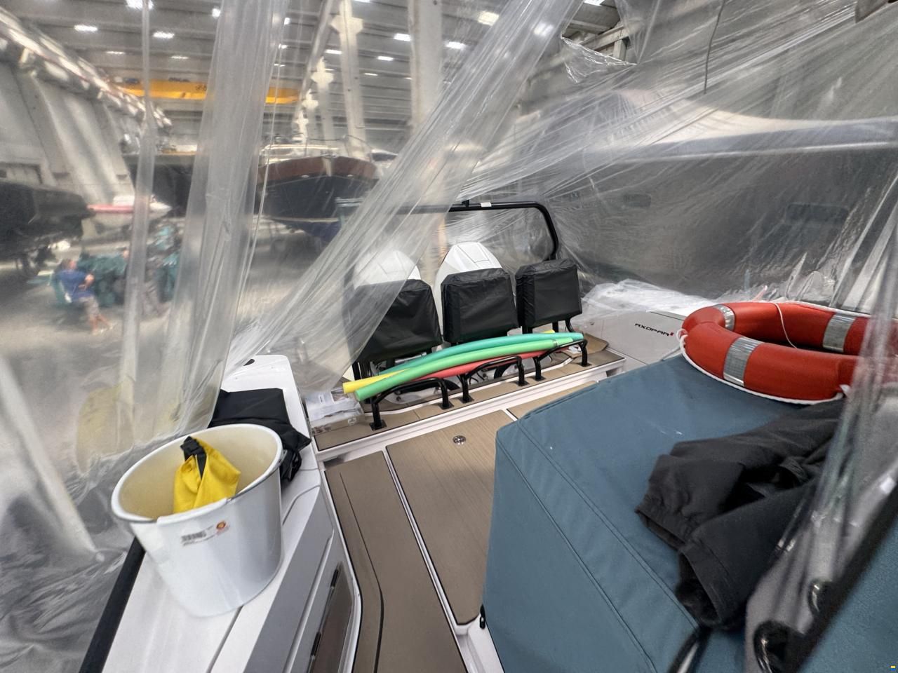 Axopar 37 Sun-Top - Lifting Points