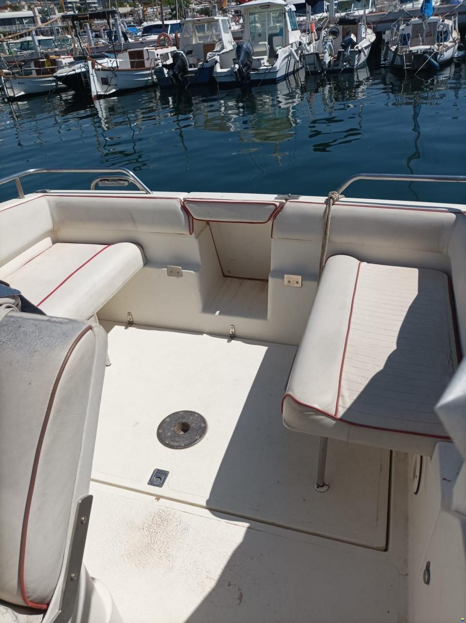 Sealine 218