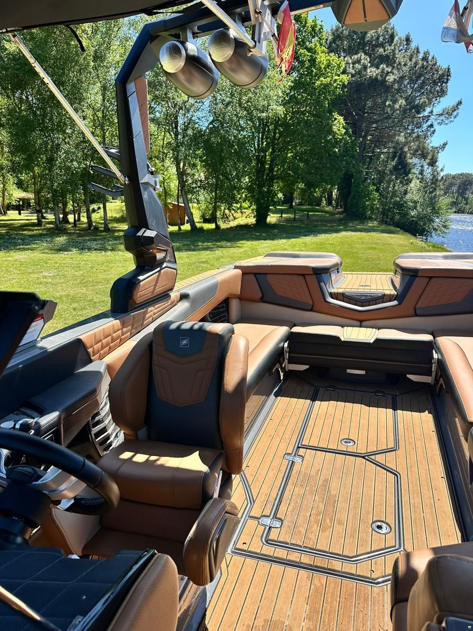 Nautique G25