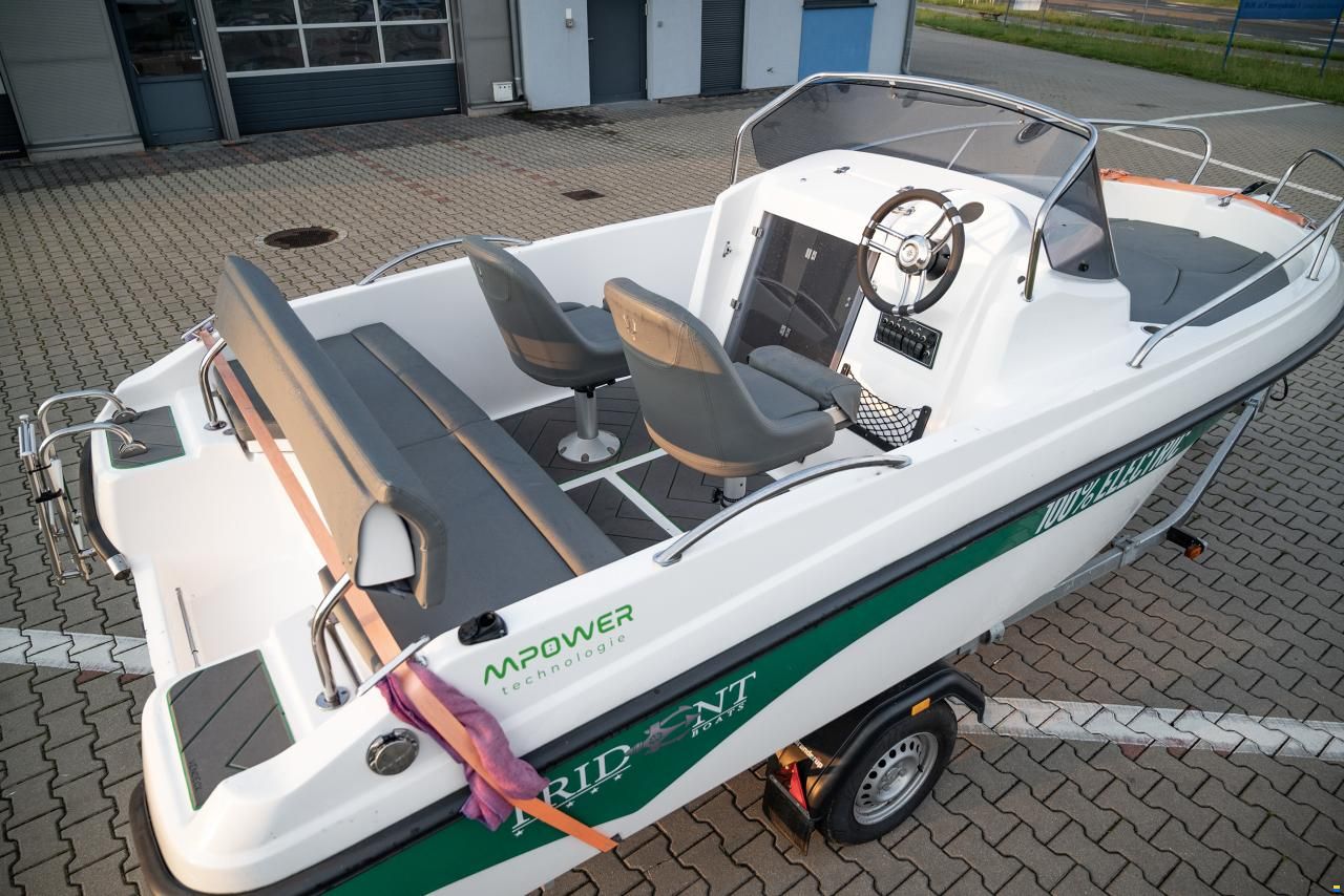 Trident Boats 530 Sport
