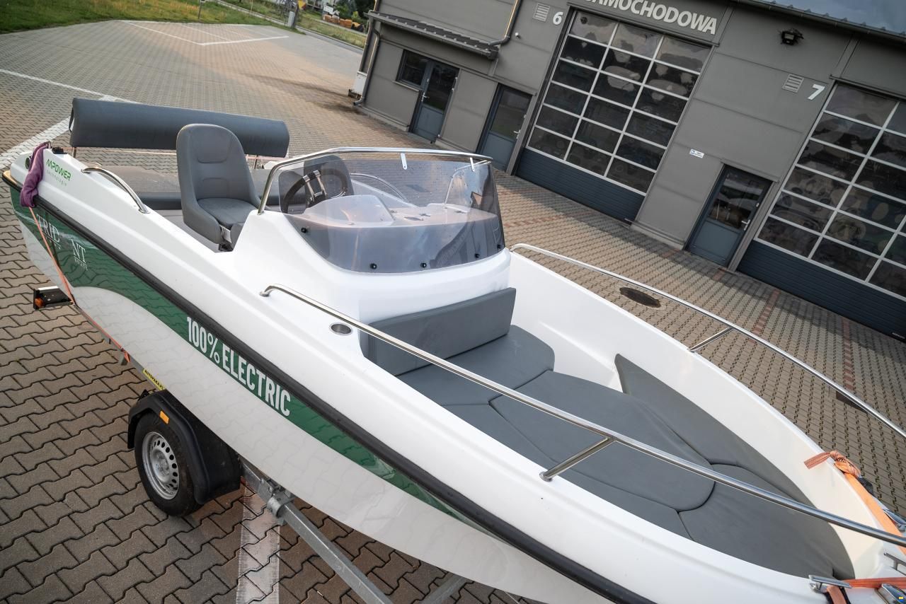 Trident Boats 530 Sport