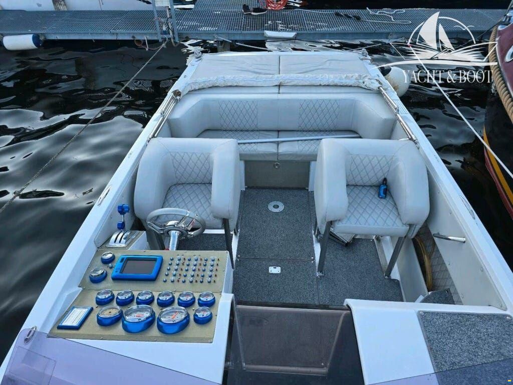 Chris Craft Scorpion 260 SL