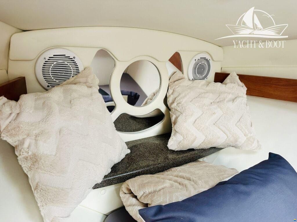 Rinker 246 Captiva