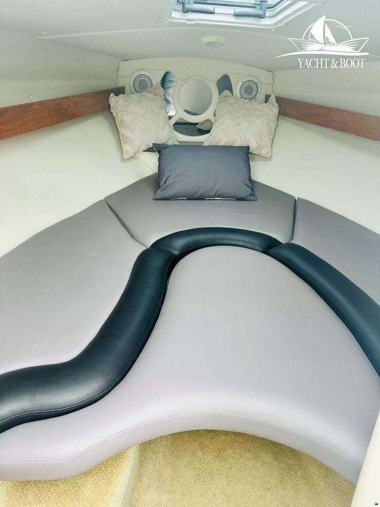 Rinker 246 Captiva