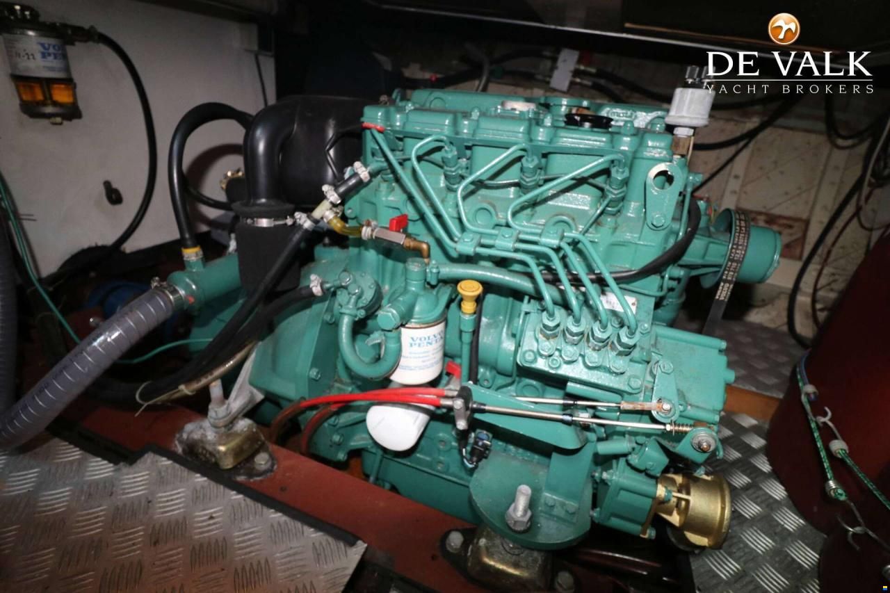 Brooke Marine Motor Yacht