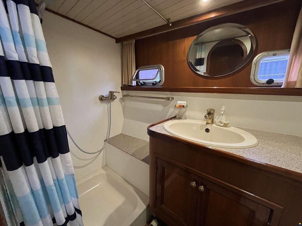 Blauwe Hand Trawler 1400