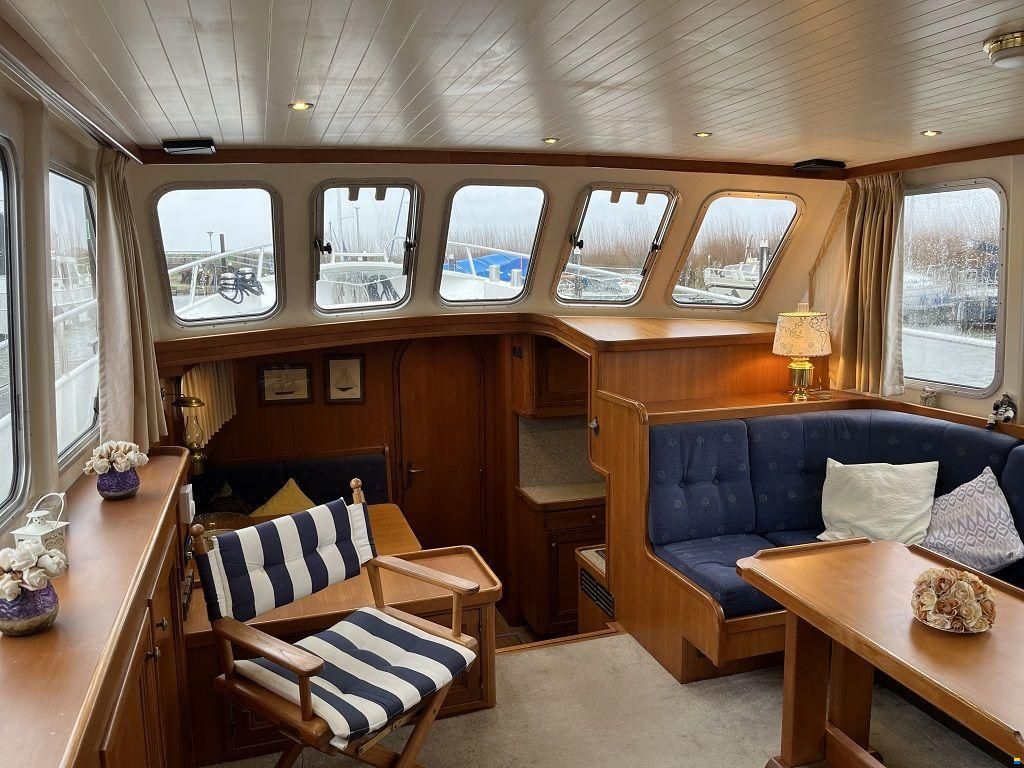 Blauwe Hand Trawler 1400
