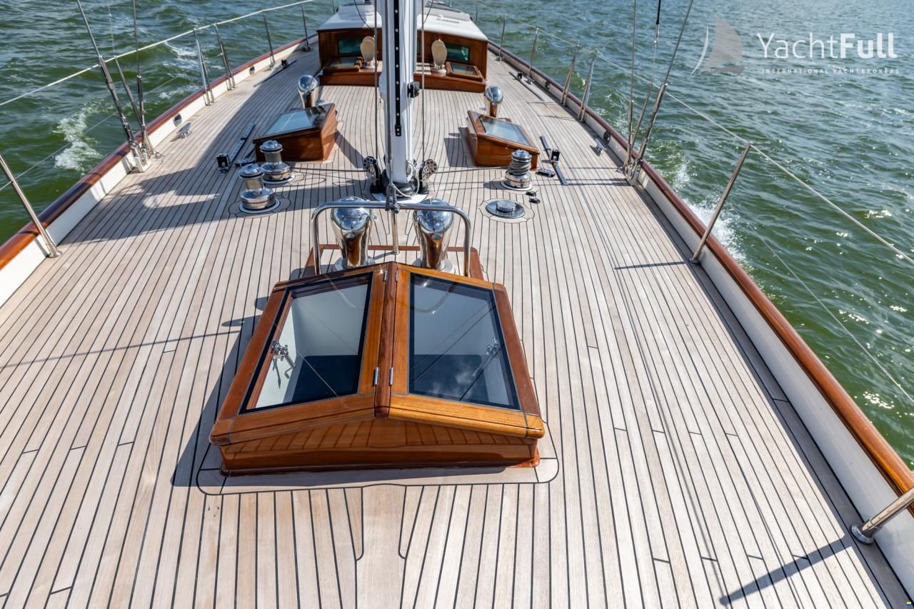 K&M Yachtbuilders Dykstra