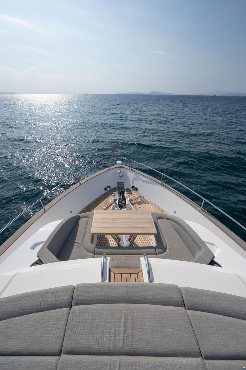 Sunseeker 95 Yacht