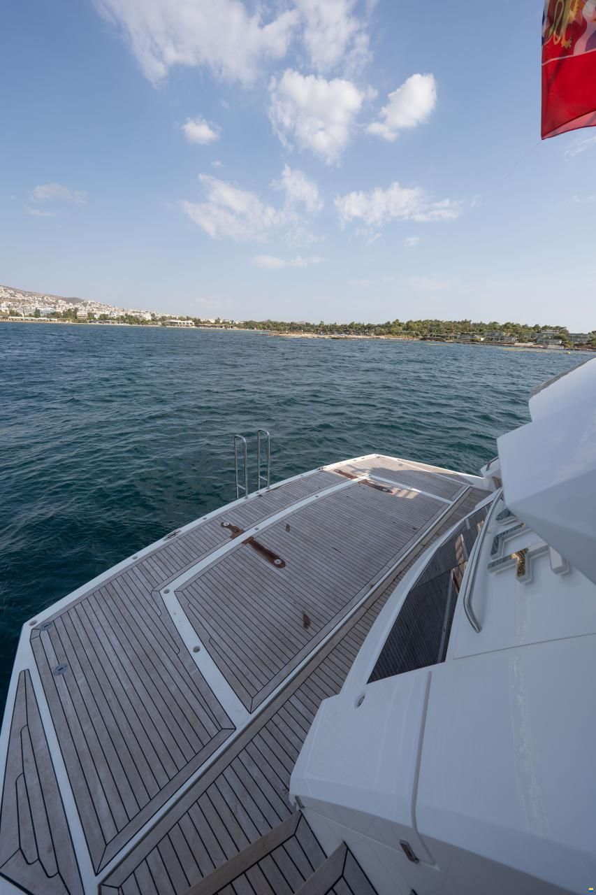 Sunseeker 95 Yacht