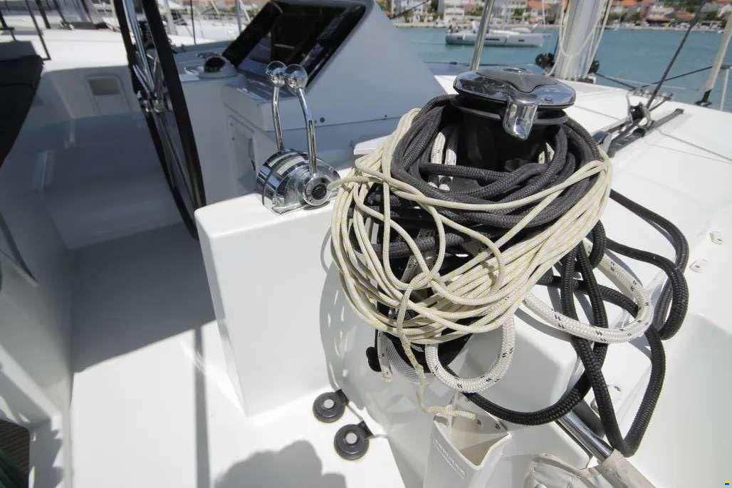 Lagoon 450 F