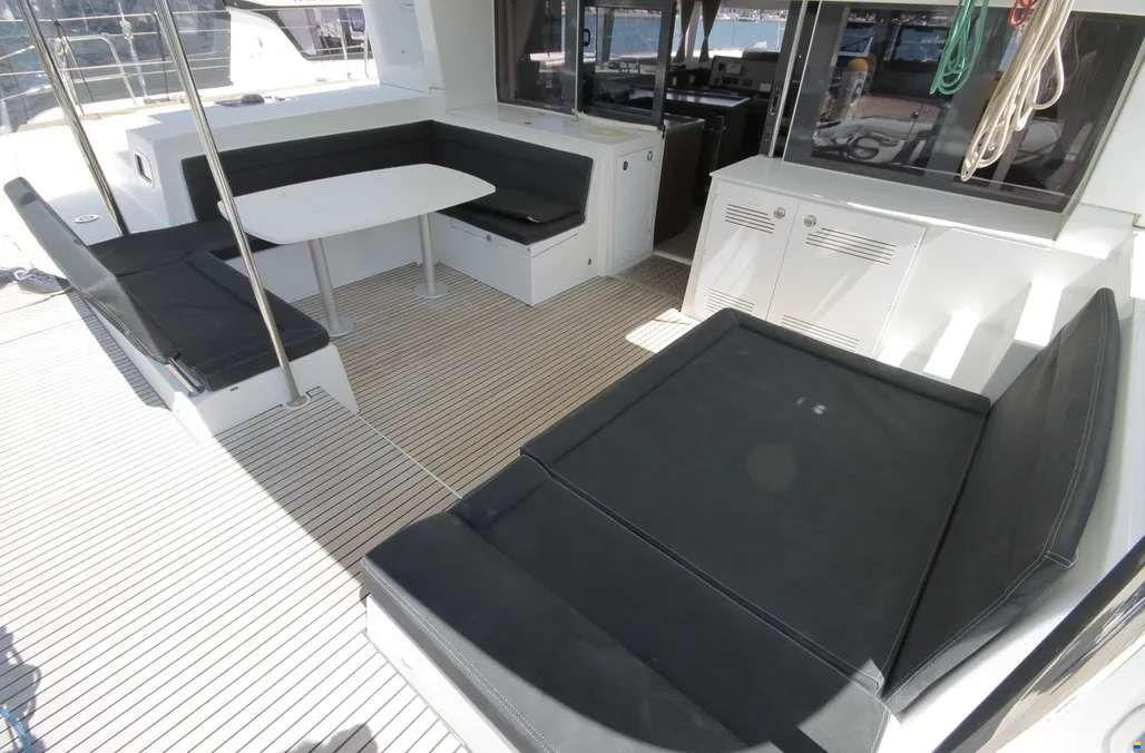 Lagoon 450 F