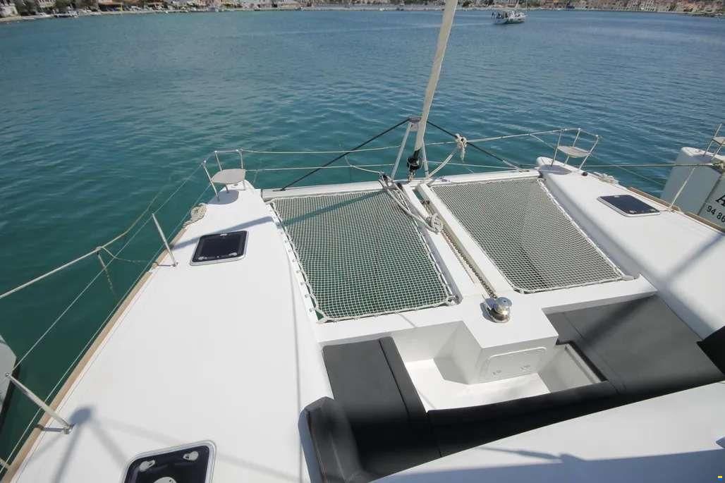 Lagoon 450 F