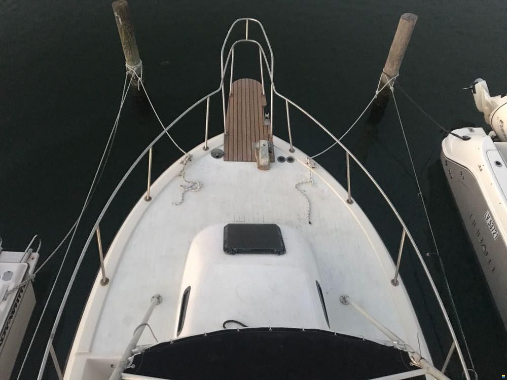 Robalo 26 Cavin Walkaround