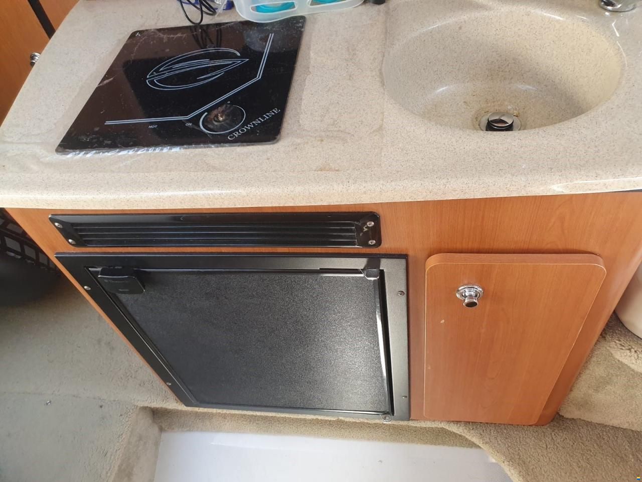 Crownline 270 CR
