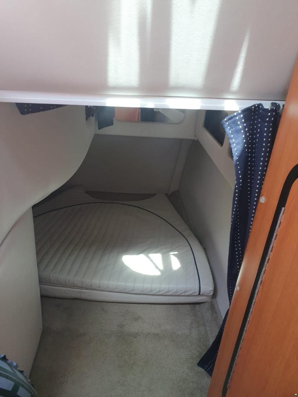 Crownline 270 CR