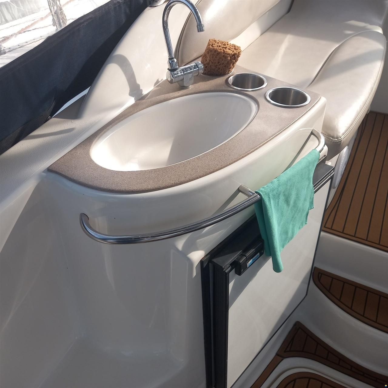 Larson Boats LARSON 310 CABRIO