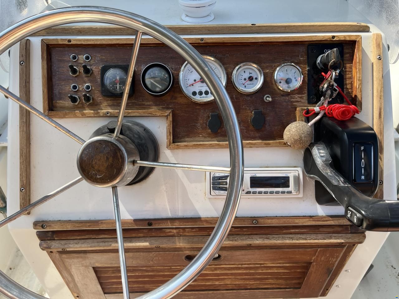 Boston Whaler Montauk 17