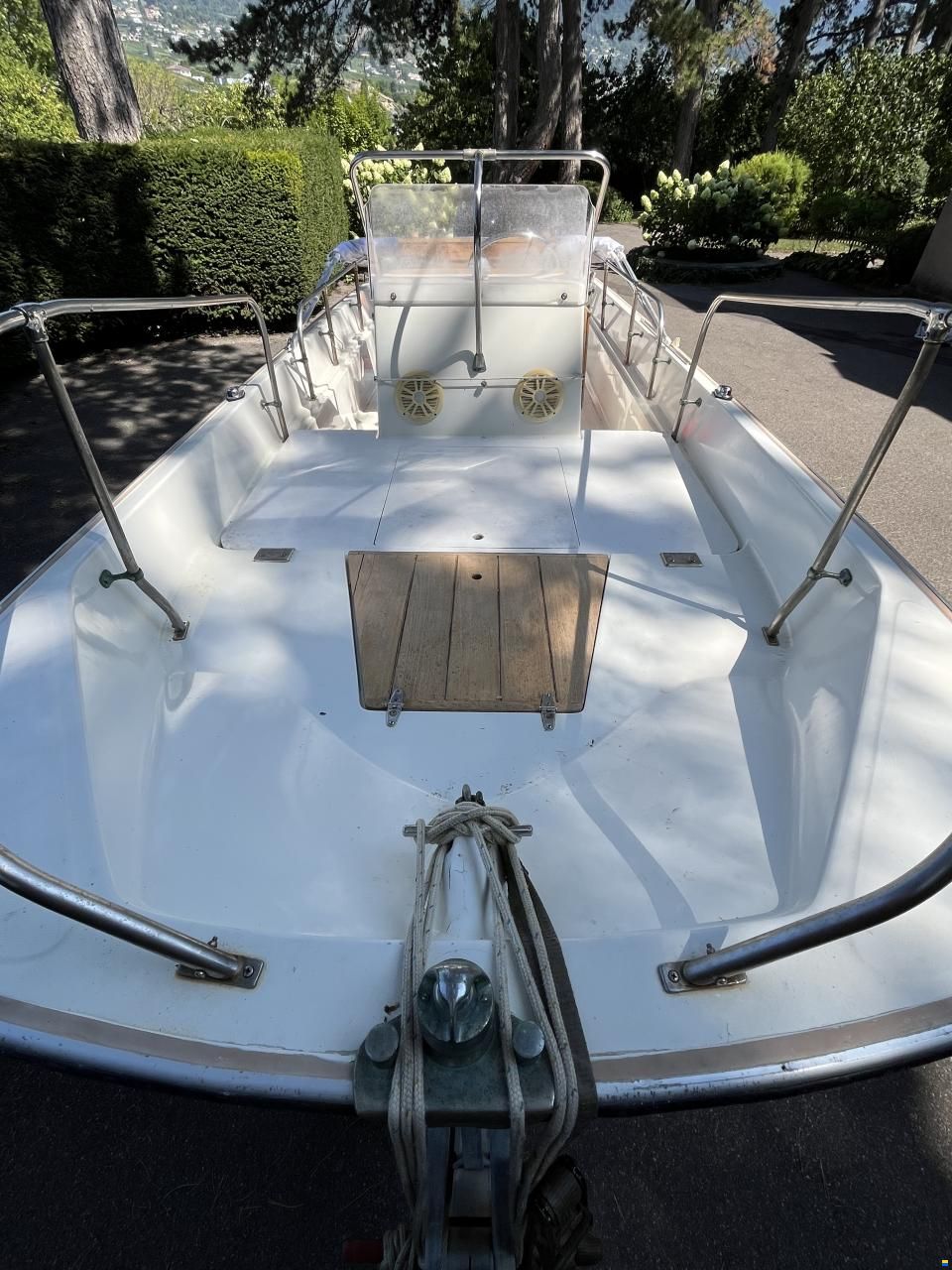 Boston Whaler Montauk 17