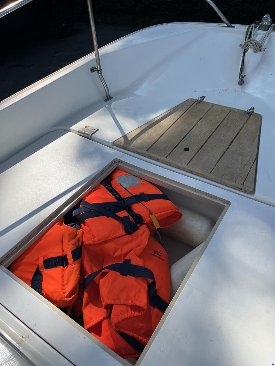 Boston Whaler Montauk 17