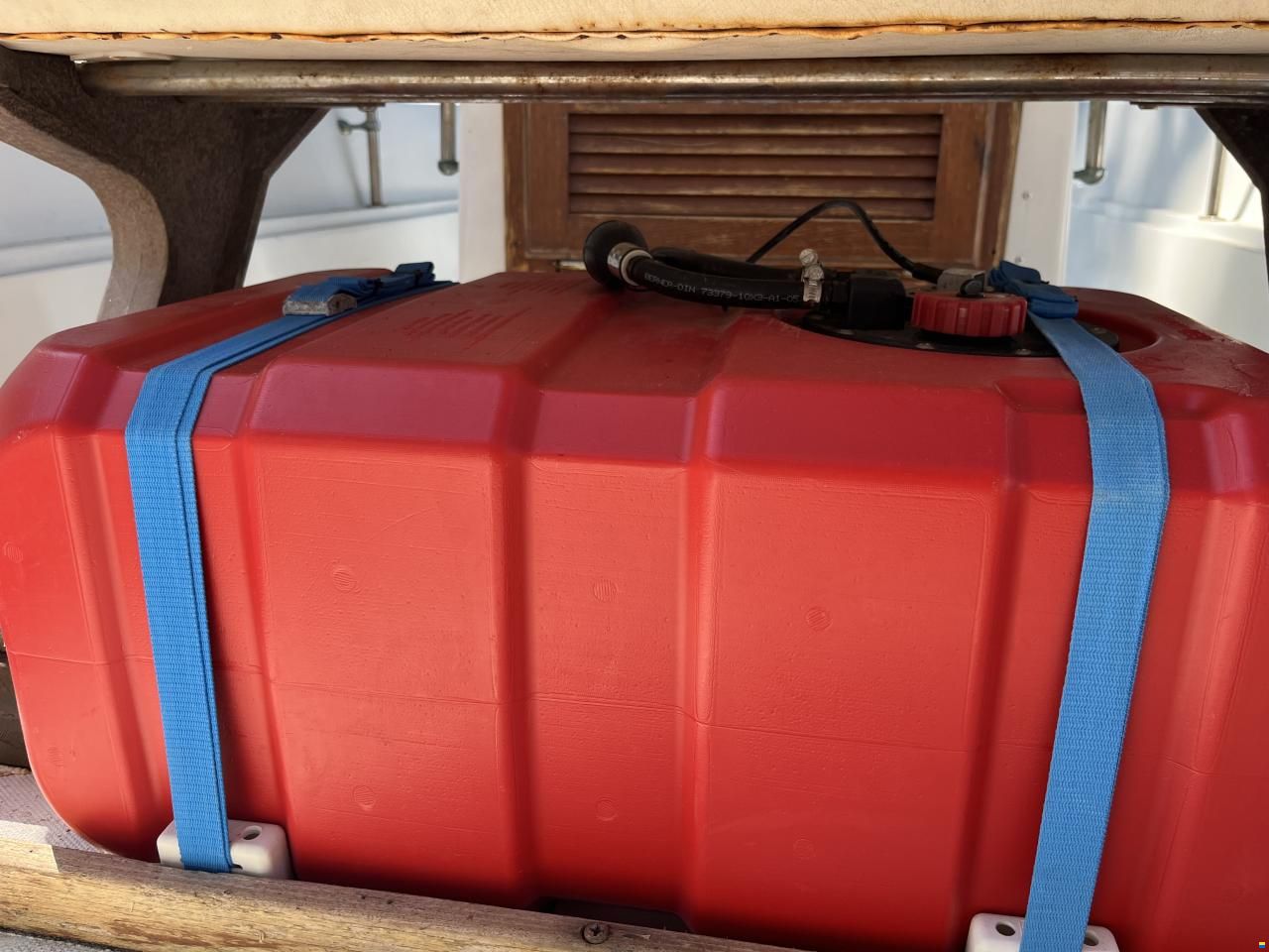 Boston Whaler Montauk 17