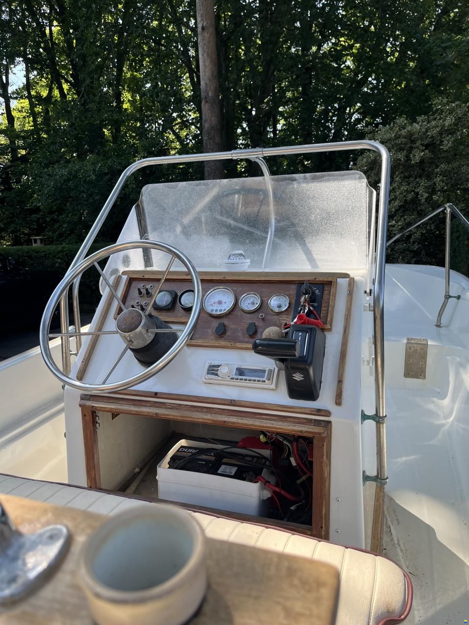 Boston Whaler Montauk 17