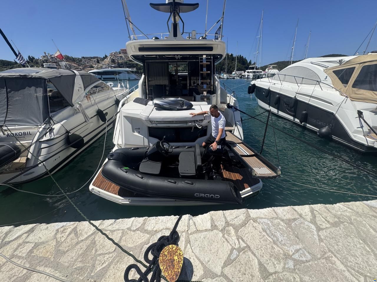 Cranchi E52S