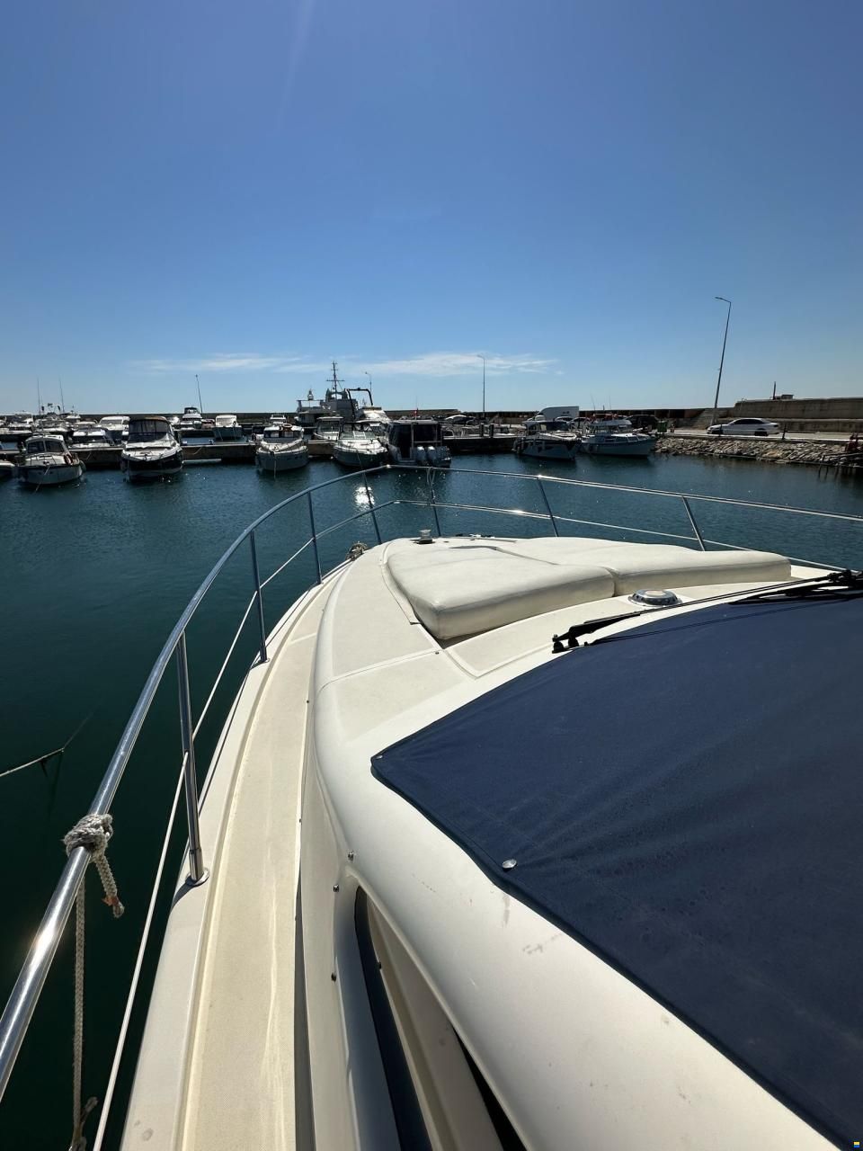 Azimut 46