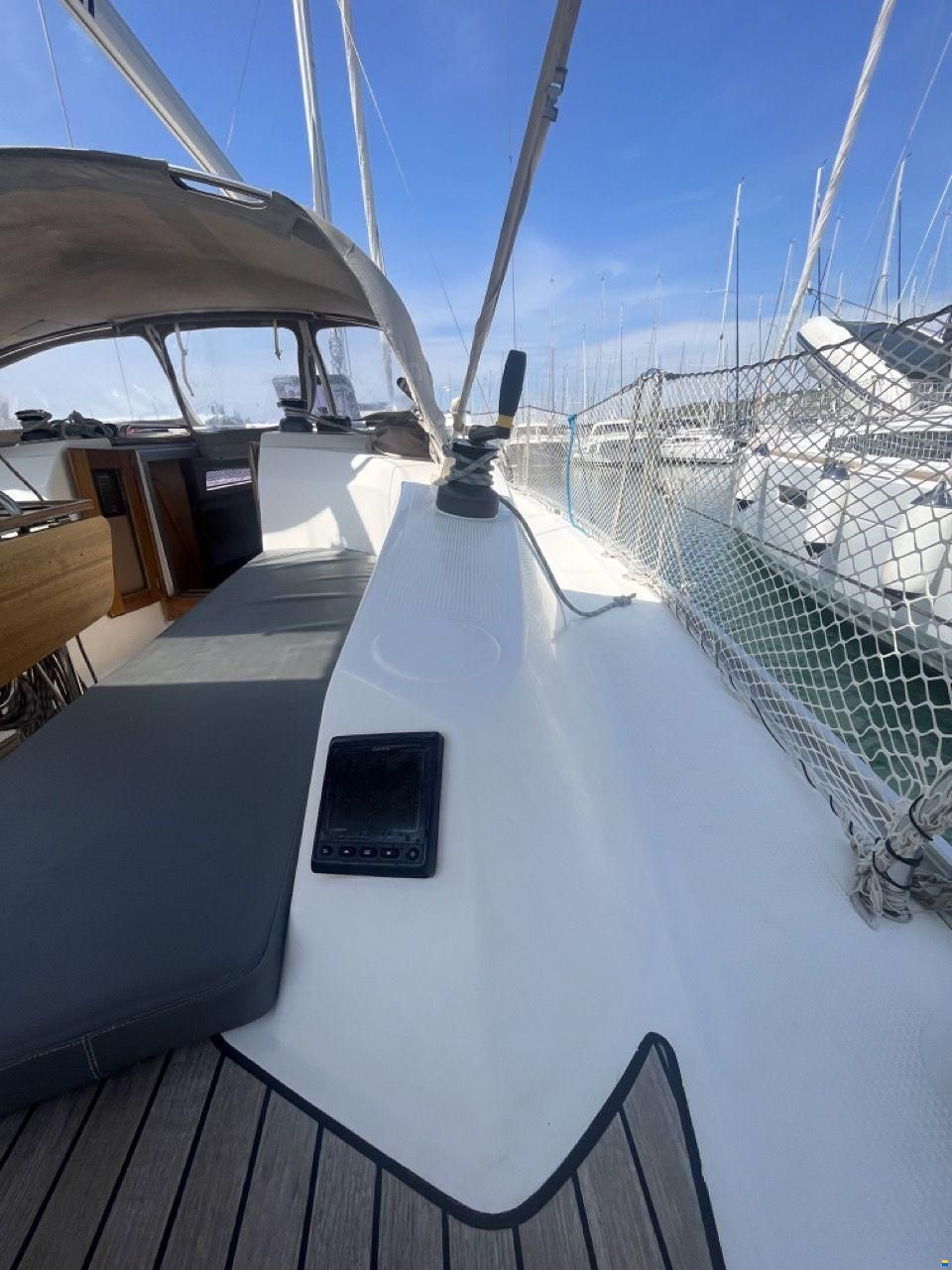 Bavaria 33 crusier