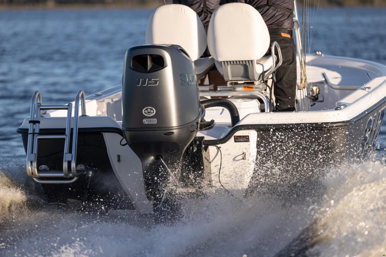 Suzuki DF115BTL-STEALTH