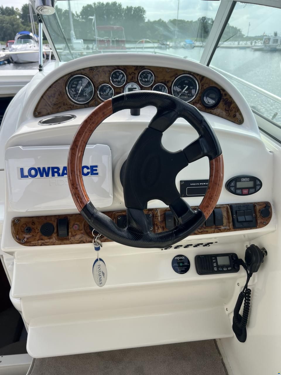 Larson 274 Cabrio