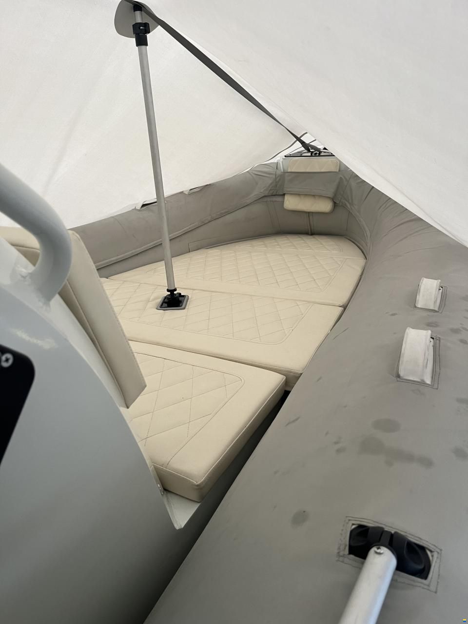 4.8 Schlauchboot mit Aluminum Rumpf