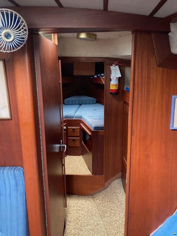 Hallberg-Rassy 352